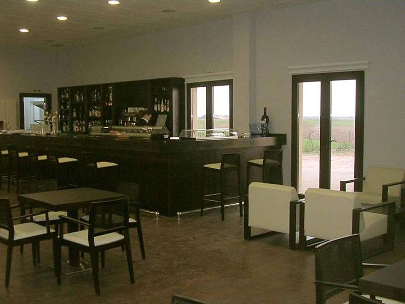 Hotel Maria Jimena Оканья Екстер'єр фото